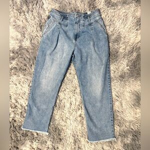 We the Free Size 31 Pleated 90s light blue denim Jeans raw Hem Boho